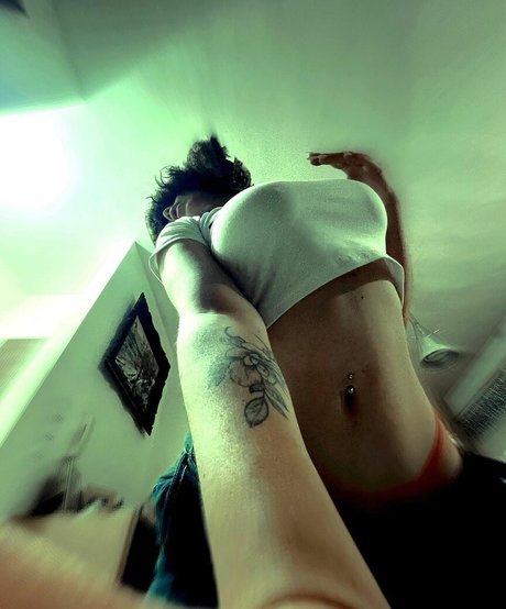 emquizii pornstar exclusive images