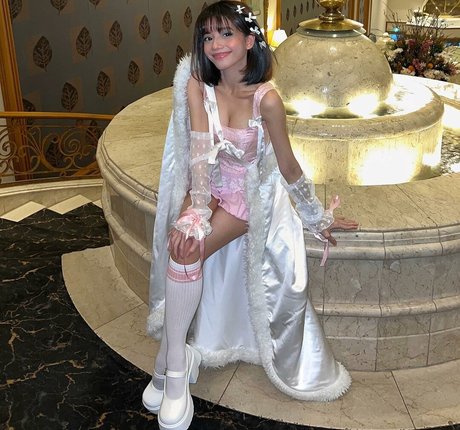 Eeeveenara top actress images