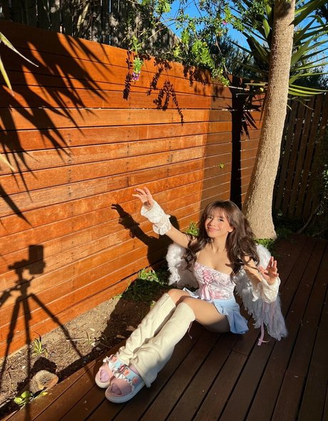 Eeeveenara perfect model img