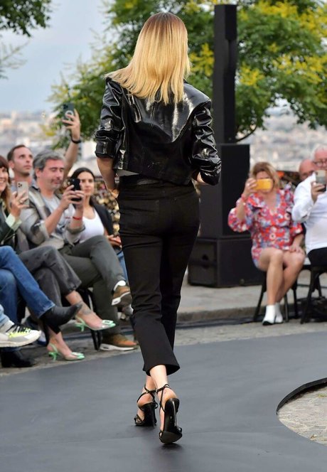 gay rimming onlyfans beautiful img