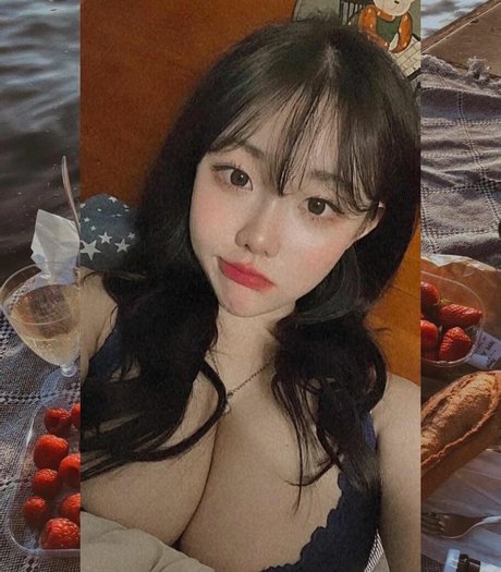 blonde hairy pussy onlyfans nude images