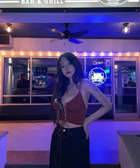 Sejinming sexy actress pic