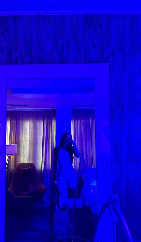 Chantel Jeffries xxx model pictures