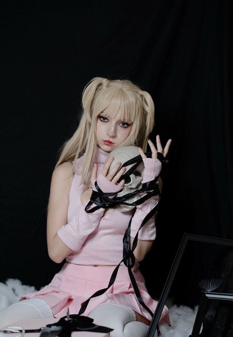 female popular onlyfans sexy pictures