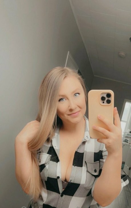 asian girlfriend onlyfans nice photo