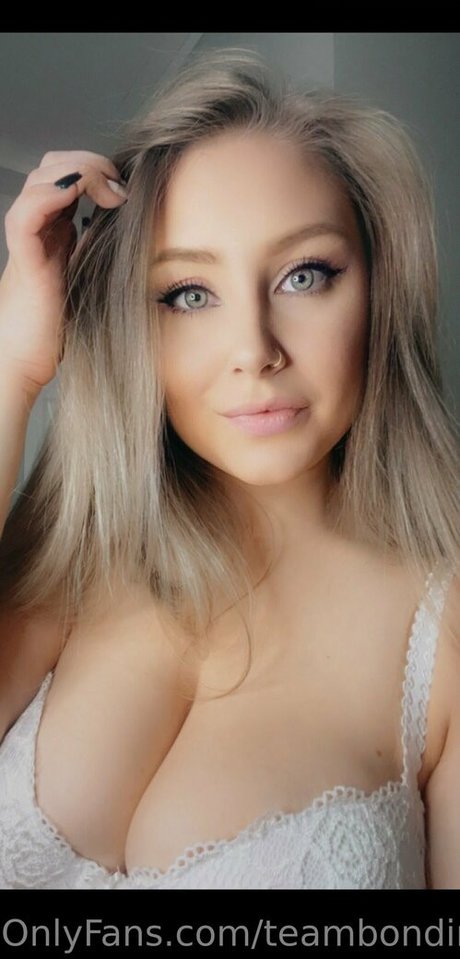 mirror onlyfans nude images