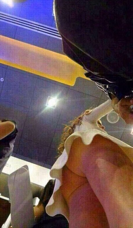 Marina Ruy Barbosa naked model photo