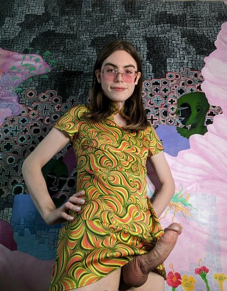 Nayomo pretty model pictures