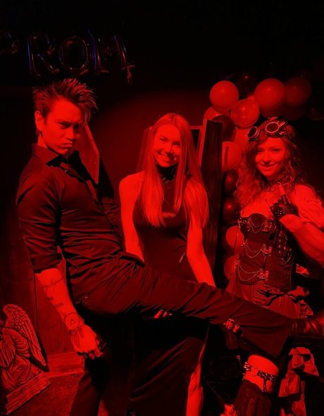 goth threesome onlyfans hot porn img