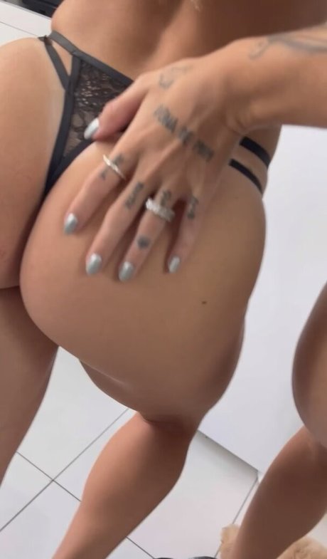 milf strip onlyfans art porn galleries