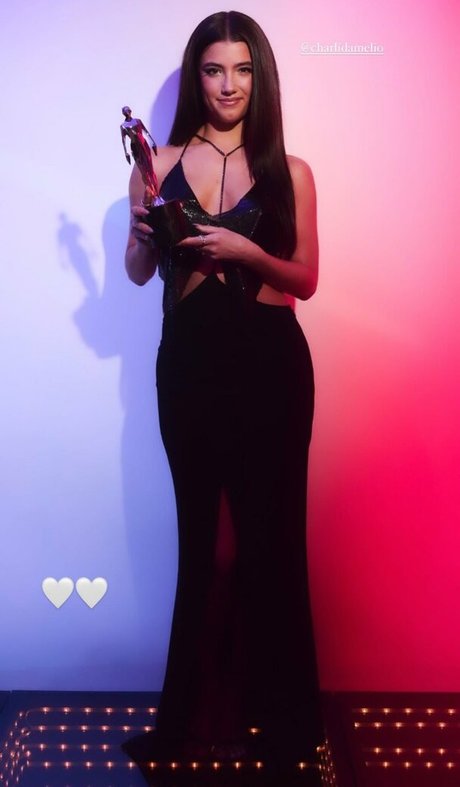 bikini ginger onlyfans art nude galleries