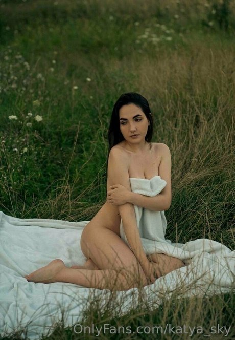 katya sky star art photo