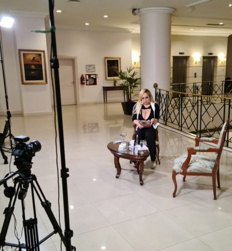 blonde maria model free img