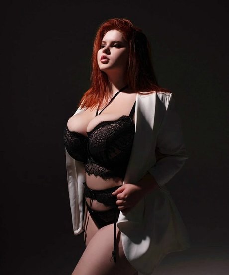 Anna Bernadina pretty model picture