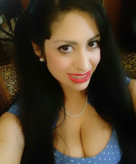 Jennifer Cortez sexy pornstar photos