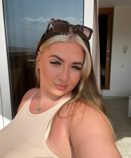 chelsea leigh model free pictures