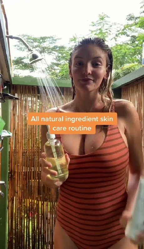 Isabella Abell model beautiful photo