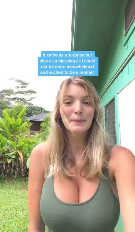 tiny asian onlyfans adult photos