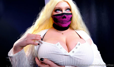 bikini princess onlyfans pornographic image