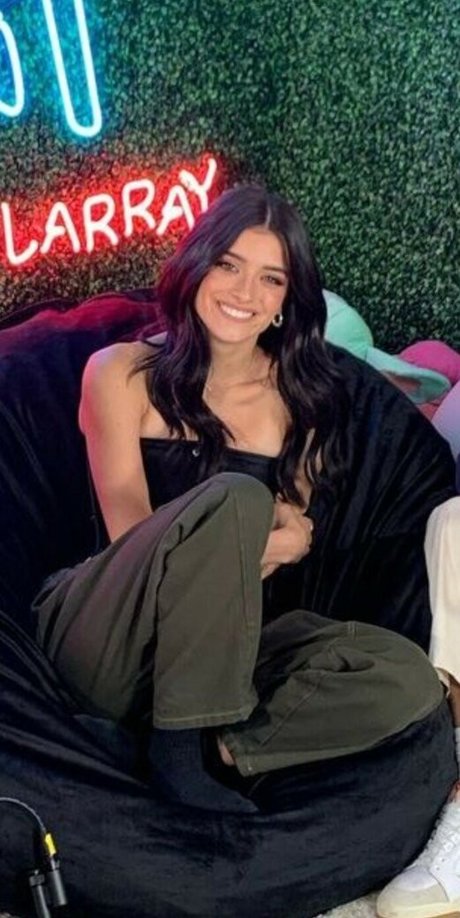 shemale cumshot onlyfans nude pics