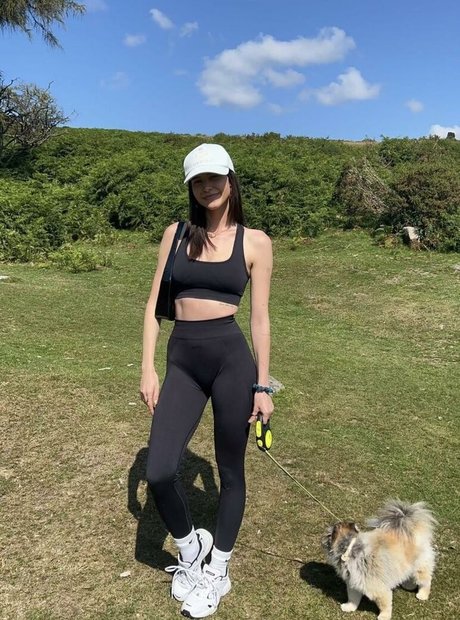 Lea Elui sexy pornstar archive