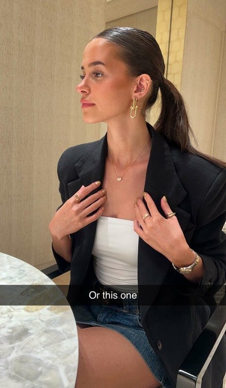 Lea Elui nice star image