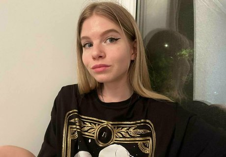 teen young onlyfans sexy nude picture