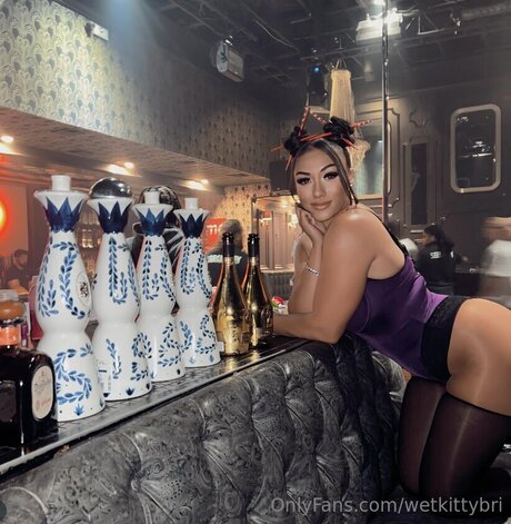 wetkittybri naked actress pic