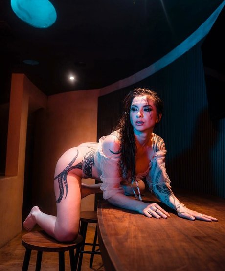 Ingrid Brans hot actress images