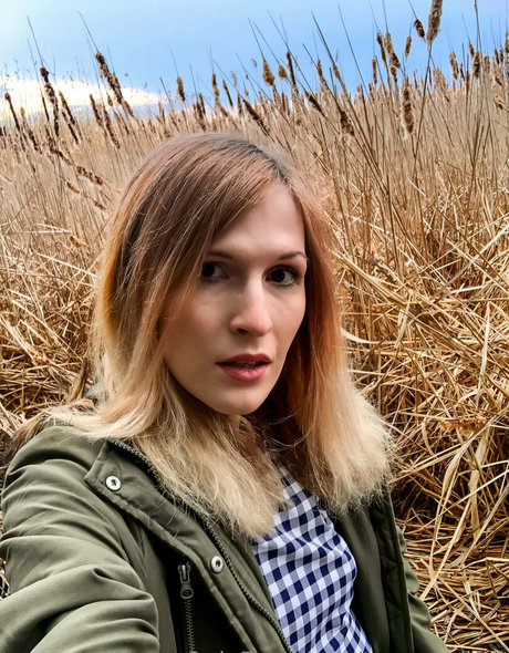 ts avy white pornstar top galleries