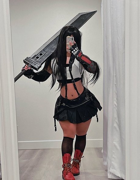 milkwarmy model sex pic