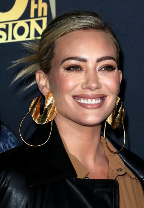 Hilary Duff best pornstar img