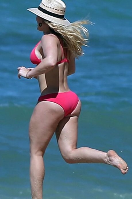 Hilary Duff beautiful star pics