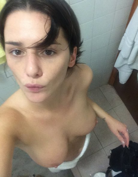 Addison Timlin sexy pornstar img