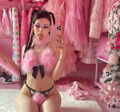 sxcorpionbabie nude model archive