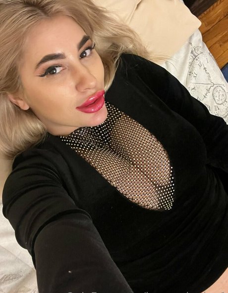 female popular onlyfans beautiful xxx pic