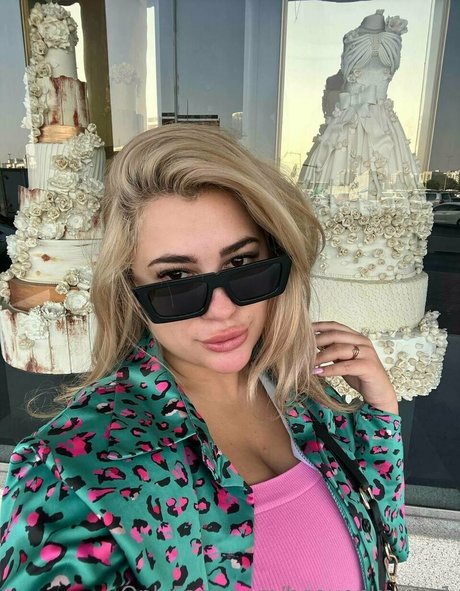 lesbian fingering onlyfans free xxx gallery