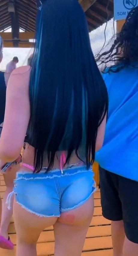 MC Bella Angel hot actress photo