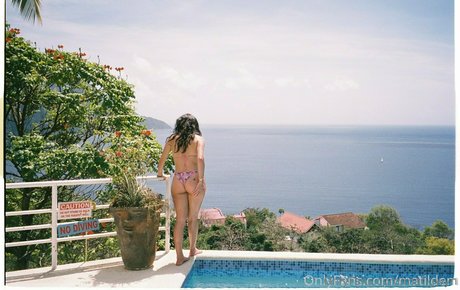 thick latina milf onlyfans porno image