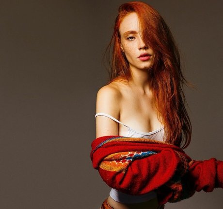 Melissa Fernandes model exclusive photos