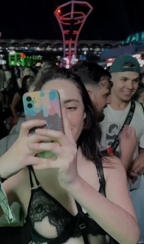 Melissa Fernandes model sexy archive