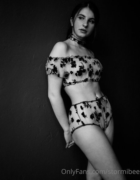 stormibee sex pornstar pictures