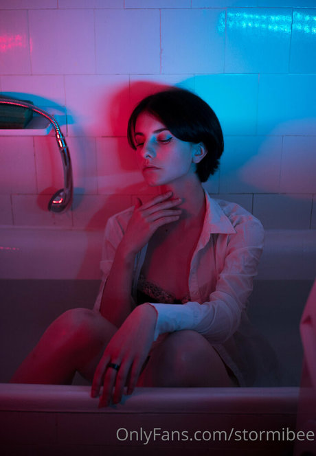 stormibee sex actress img