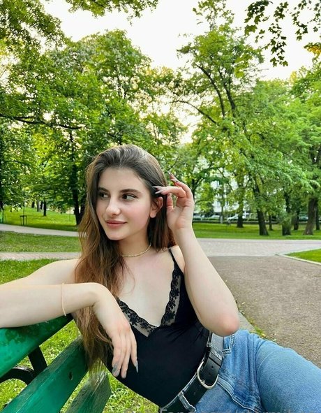 stormibee sex actress galleries