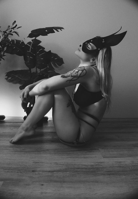 Sorabi nice model photo