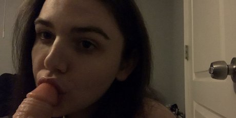 Slutty Ashla free actress pics