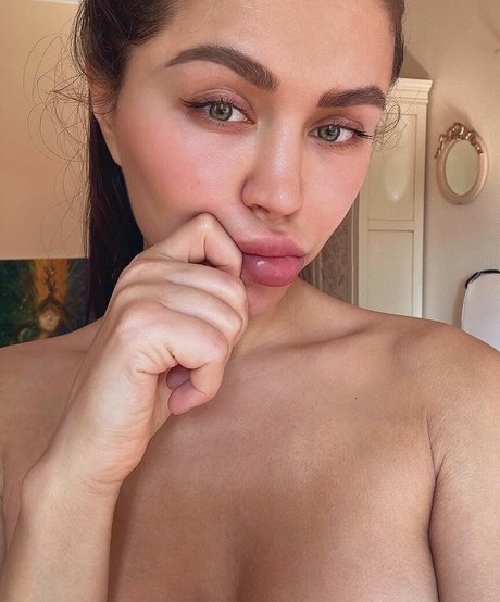 fingering pussy onlyfans xxx pictures