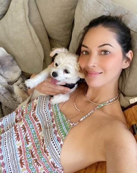 Olivia Munn star exclusive photo