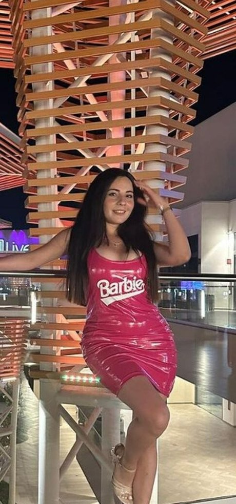 bellacuentos model naked galleries