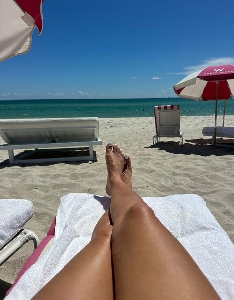 naughtycash naked actress archive